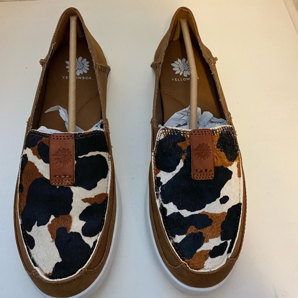New Yellow Box Oleviah Cow Print Slip Ons